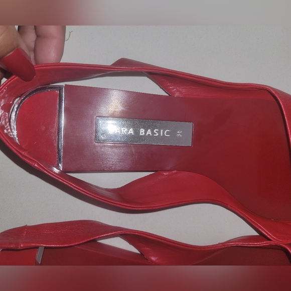 "Red  Punta de Zara Red Disalonated Shoes" Size 6 - Picture 6 of 8